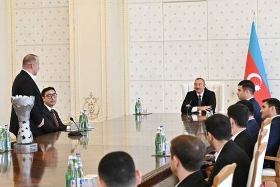 Prezident: "Siz bu qələbəni halal zəhmətinizlə qazanmısınız" - VİDEO