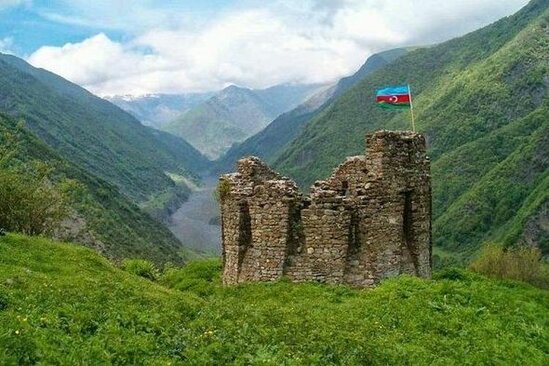 Yayın gəlişi ilə rusiyalıların Azərbaycana səfəri KƏSKİN ARTIB - FOTO