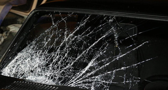 Abşeronda DƏHŞƏT - Maşın həyətdə oynayan 4 yaşlı uşağın üstündən keçdi