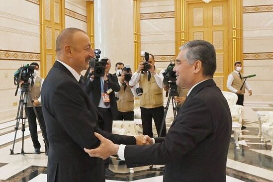 İlham Əliyev Qurbanqulu Berdiməhəmmədov ilə görüşdü - FOTO