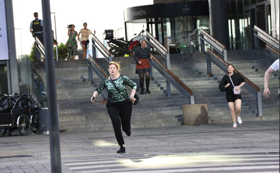 Kopenhagendə ticarət mərkəzində atışma: Ölənlər var - FOTO