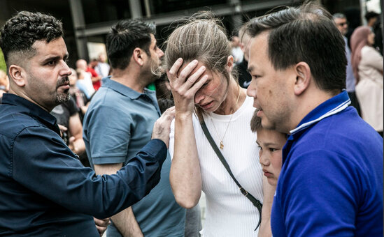 Kopenhagendə ticarət mərkəzində atışma: Ölənlər var - FOTO