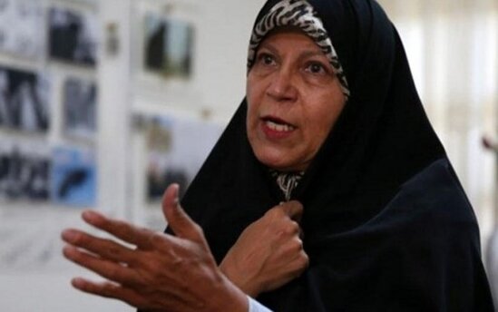 İranın keçmiş Prezidentinin qızı qadınları itaətsizliyə çağırdı