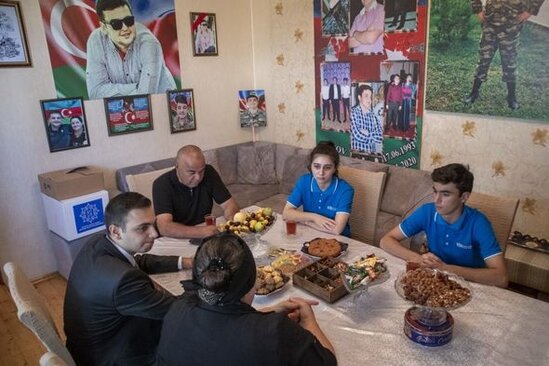 Mehriban Əliyevanın təşəbbüsü ilə şəhid ailələrinə bayram sovqatları çatdırılıb - FOTO