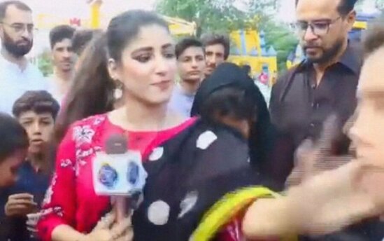 Müxbir ona mane olan yeniyetməyə sillə vurdu – VİDEO