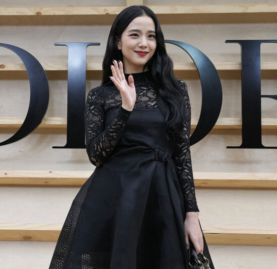 Dünyanın ən gözəl qadını seçildi - FOTO