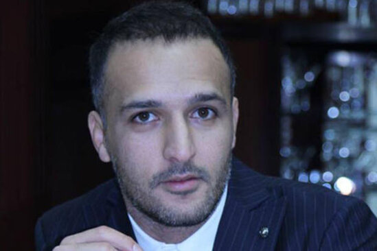 Azər Zahid qazini belə təhqir etdi - VİDEO