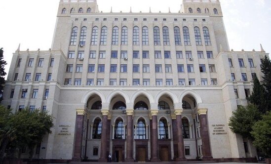 AMEA-nın arxivi talanır - Həyəcan