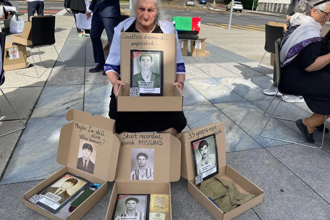 İtkin düşən gəncin anası: Biz ailə olaraq soyadımızı oğlumuzun adı ilə dəyişmişik