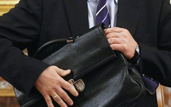 Azərbaycanda iki vəzifəli şəxs işdən çıxdı