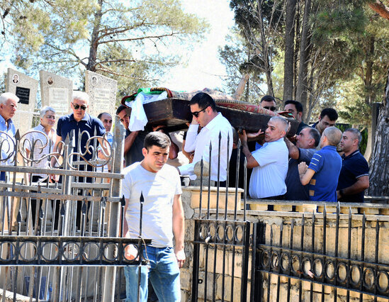 Kimyaçı alim vəfat edib - FOTO