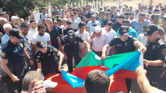 Ötən gün həlak olan hərbçimiz dəfn olunub - FOTO