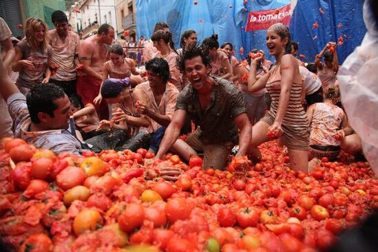 İspaniyada pomidor festivalı keçirilib – VİDEO