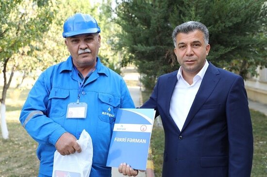 Baş direktor nəzarətçi-çilingərlərə təşəkkür etdi