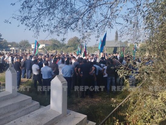 Şəhid hərbi qulluqçu Elmi Səmədovun dəfn mərasimi keçirilib - FOTO