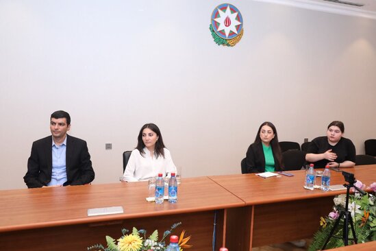 Şöbə rəisi media nümayəndələrinə səsləndi