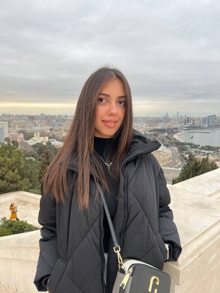 Azərbaycanlı bu qızın əl işləri hər kəsi heyran edir - Hətta "Netflix"i də - FOTOLAR