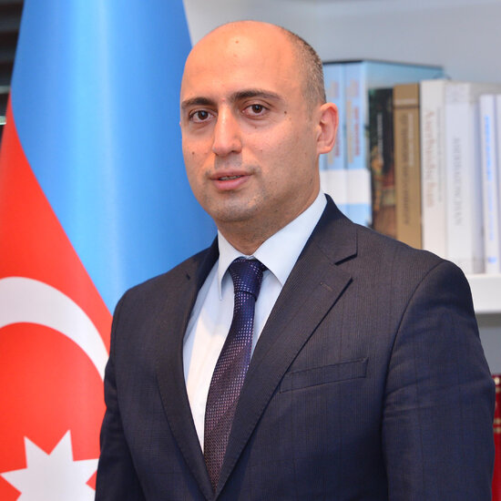 Nazir 150 mindən çox müəllimi belə TƏBRİK ETDİ