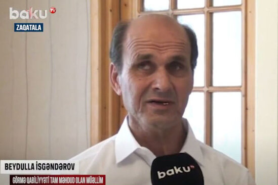 Dünya işığından məhrum olan müəllim - VİDEO