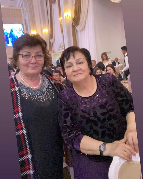 Azərbaycanlı aparıcı müəllim anasını belə təbrik etdi - FOTO/VİDEO