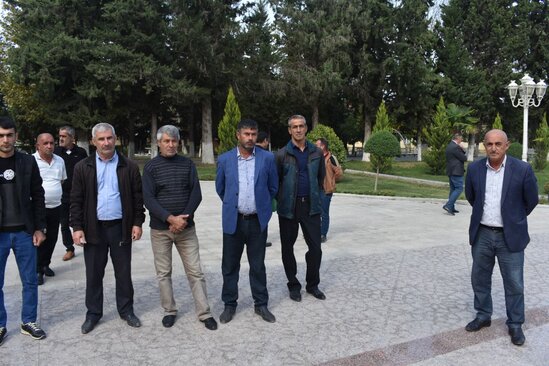 Kürdəmir sakinlərinin müraciətləri "Açıq mikrofon"da qeydə alındı (FOTOLAR)