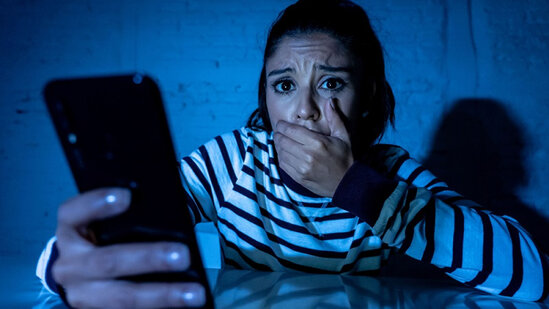 Azərbaycanda qadın foto və videolarla şantaj olundu: 20 min manat...