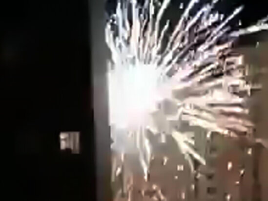 Bakıda gecə saatlarında atəşfəşanlıq - Qonşular şikayət etdi