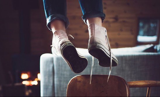 Naxçıvanda məktəbli özünü asıb