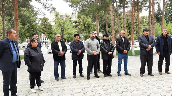 Şirvan sakinləri "Açıq mikrofon"da müraciətlərini səsləndirdi (FOTOLAR)