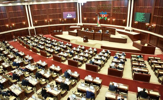 "Siyasi partiyalar haqqında" qanun layihəsinin yeni variantı MM-in plenar iclasına tövsiyə olunub