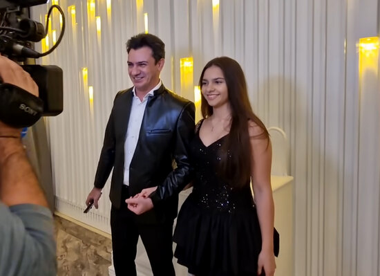 Əkbər Əlizadənin qızı gözəlliyi ilə HEYRƏTLƏNDİRDİ - FOTO/VİDEO