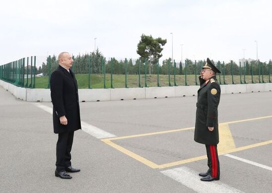 Prezident yeni alınmış xüsusi təyinatlı texnikalarla tanış olub - YENİLƏNİB + FOTO