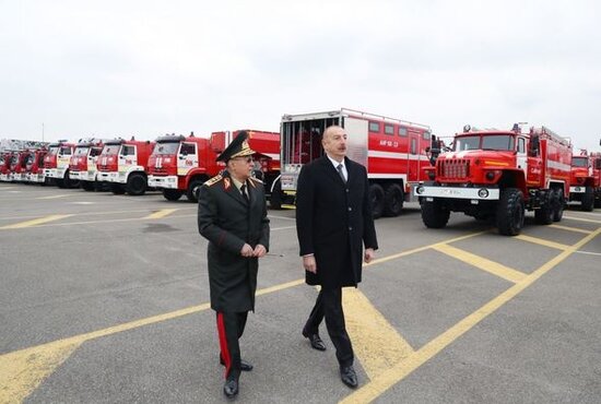 Prezident yeni alınmış xüsusi təyinatlı texnikalarla tanış olub - YENİLƏNİB + FOTO