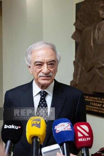 Moskvada Heydər Əliyevin xatirəsi anılıb - FOTO