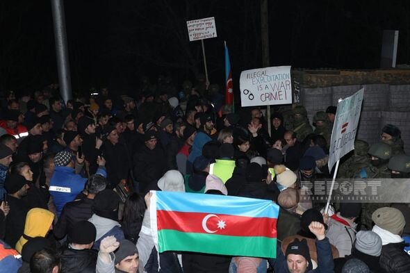 Soyuq, qaranlıq və azərbaycanlı fəalların müqaviməti - FOTO/VİDEO