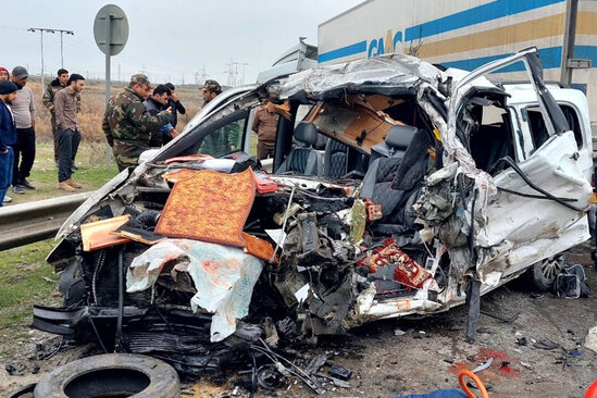 Bakı-Quba yolunda 6 nəfərin öldüyü dəhşətli qəzanın GÖRÜNTÜLƏRİ - VİDEO