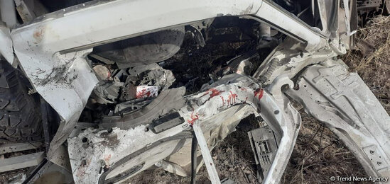 Kəlbəcərdə minaya düşən texnikaların görüntüləri - FOTO