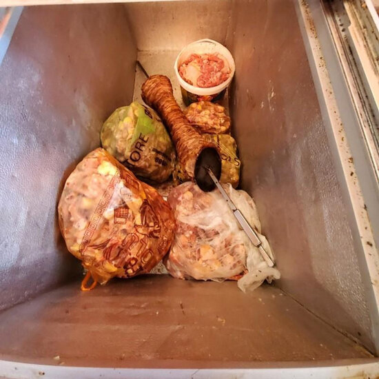 Dönərxanada iyrənc mənzərə - FOTO