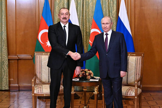 Vladimir Putin İlham Əliyevə zəng edib