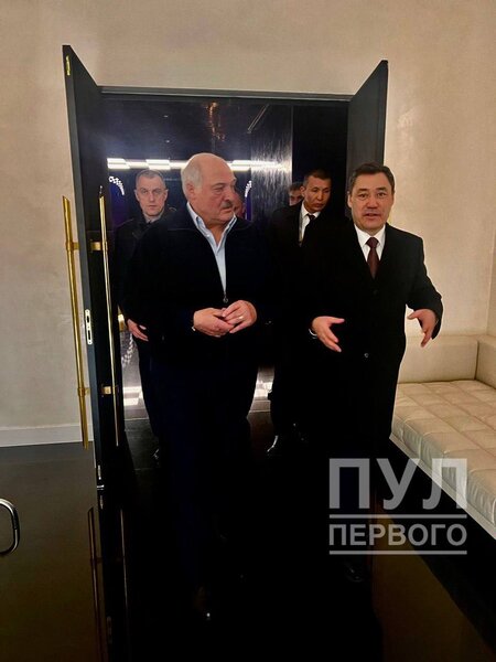 Putin Prezidentlərə üzük bağışladı - Foto