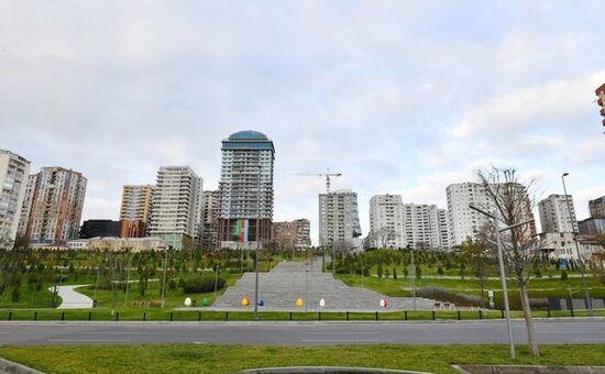 İlham Əliyev Bakıda Mərkəzi Parkın ikinci hissəsinin açılışında iştirak etdi - FOTO