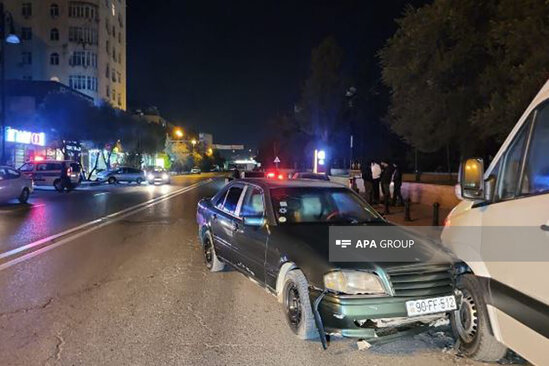 Bakıda 3 avtomobil qəzaya uğrayıb, xəsarət alanlar var - FOTO