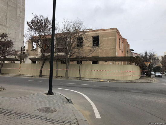 Bakının bu ünvanında bina sökülür - Sakinlərə kirayə haqqı və ev veriləcək - FOTO