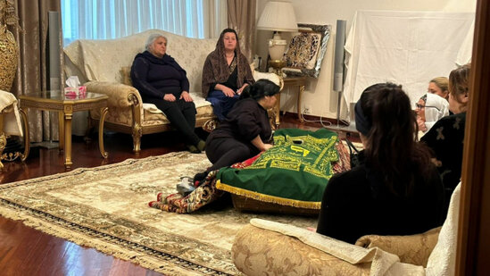 Nazpəri Dostəliyevanın evində bacısı Zeynəbin vida mərasimi keçirilir - FOTO