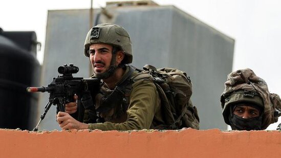 İsrail ordusu fələstinli uşağı öldürüb