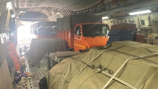 Hindistan və Fransa axtarış-xilasetmə qrupları və yardım materialları Türkiyəyə gəlib