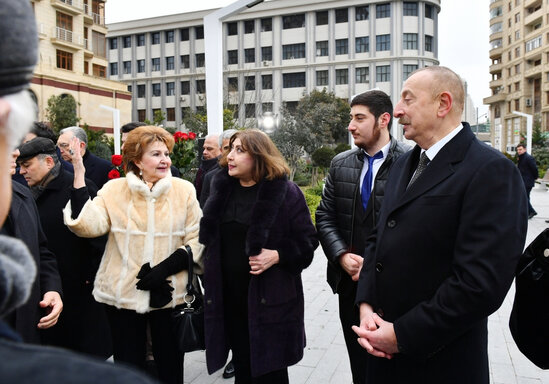 İlham Əliyev Bakıda görkəmli bəstəkar Tofiq Quliyevin abidəsinin açılışını edib