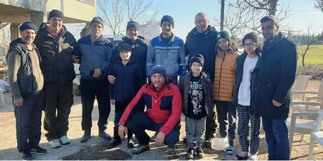 Dağıntılar altında qalan 13 yaşlı qız: "Çıxmağıma mane olursa, ayağımı kəsin!" - FOTO