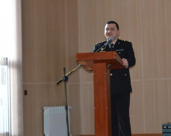 Hərbi hissələrdə şəxsi heyətin hüquqi bilikləri artırılır