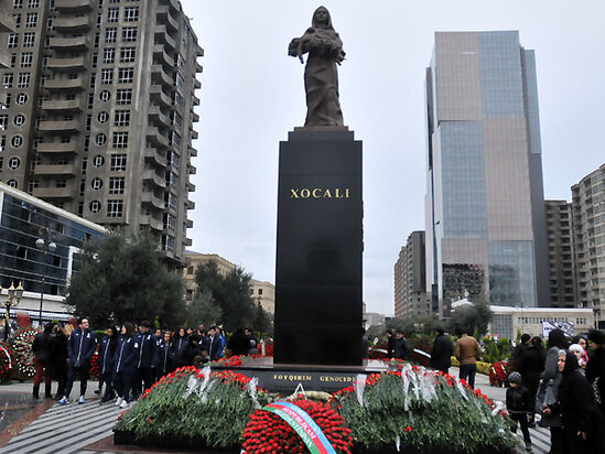 "Ana harayı" abidəsi ziyarətinin rəsmi protokola daxil edilməsi təklif olunur